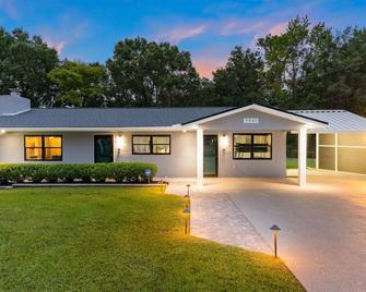 The Turquoise Cottage - Belleview - Edificio