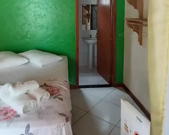 Hospedagem Cantinho Da Vitoria - Vila do Abraao - Ložnice