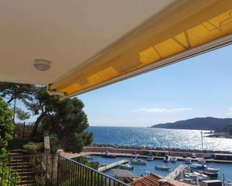 Apartment in front of the sea - Llafranc