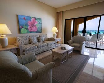 The Royal Islander - An All Suites Resort - Cancún - Living room