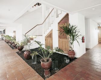 Adhisthana Hotel Yogyakarta - Yogyakarta