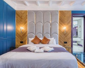 Highline Downtown Aparthotel Oldtown Unirii Square - Bucarest - Camera da letto