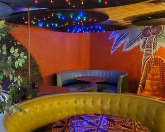 Tecumseh Inn & Suites - Tecumseh - Lounge