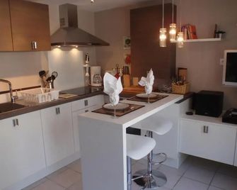 Le Diamant Noir - Aups - Kitchen