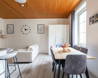 Leoben Comfort Lodge Anytime Check In Fo - Niklasdorf - Comedor