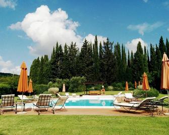 Ghiaccio Bosco - Capalbio - Piscina