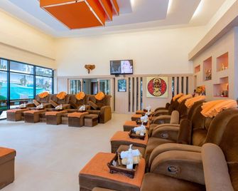 The Golden Ville Boutique Hotel & Spa - Pattaya - Oleskelutila