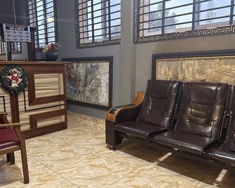 Comfort Inn Hotel & Suits - Yaoundé - Lobby