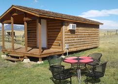 Cozy cottage at the foot of the Big Horn Mountains, stunning views, horseback riding - Buffalo - Innenhof