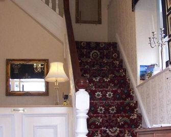 The Carmen Guesthouse - Llandudno - Stairs