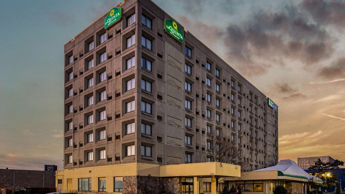 La Quinta Inn & Suites by Wyndham New Haven