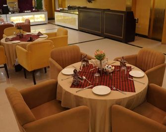 The Vinayak Hotel - Gwalior - Restaurant