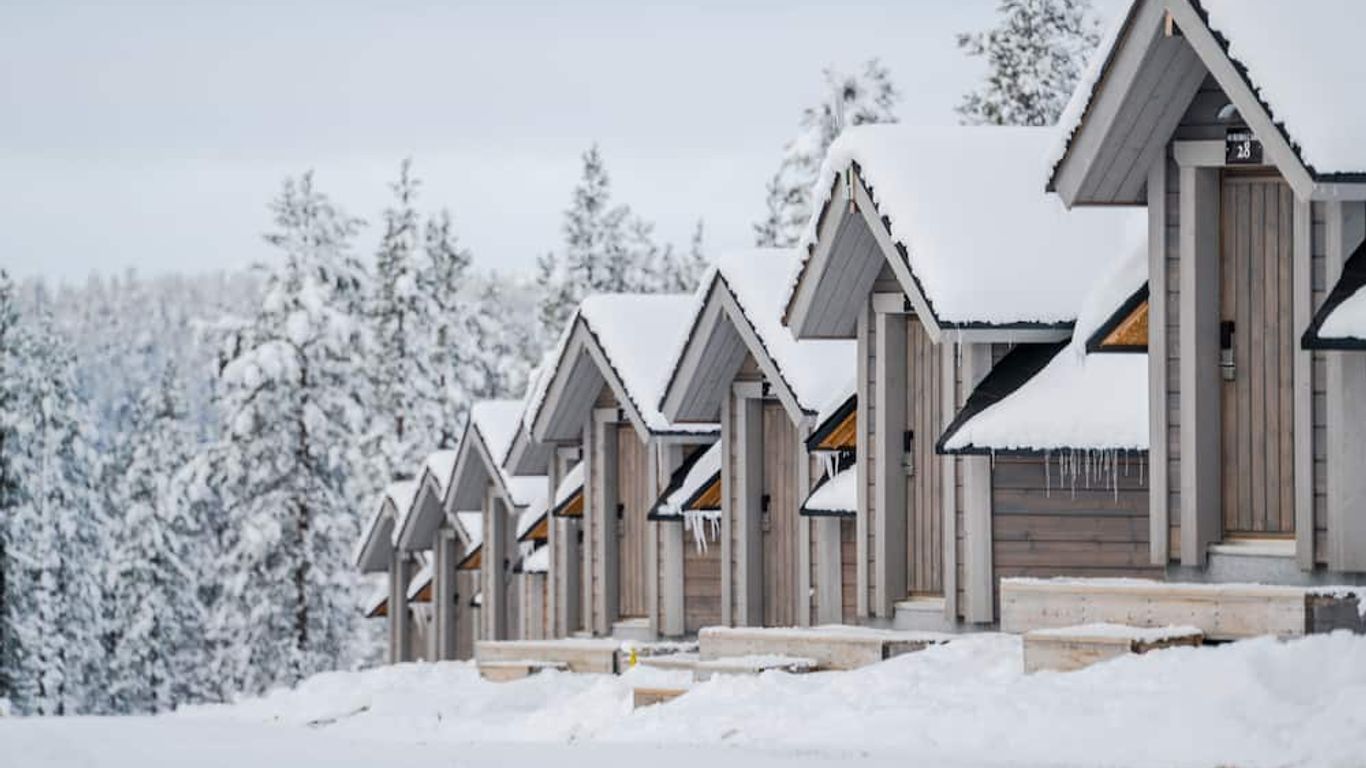 نورثرن لايتس فيليدج ساريسيلكا