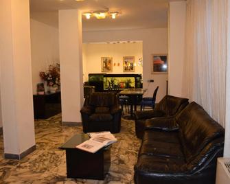 Hotel Mary - La Spezia - Living room