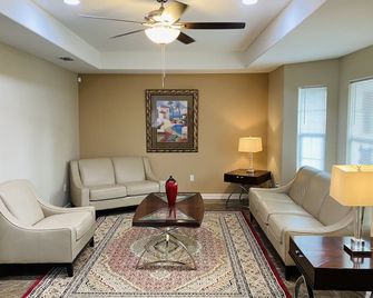 Kleberg Home - Brownsville - Living room
