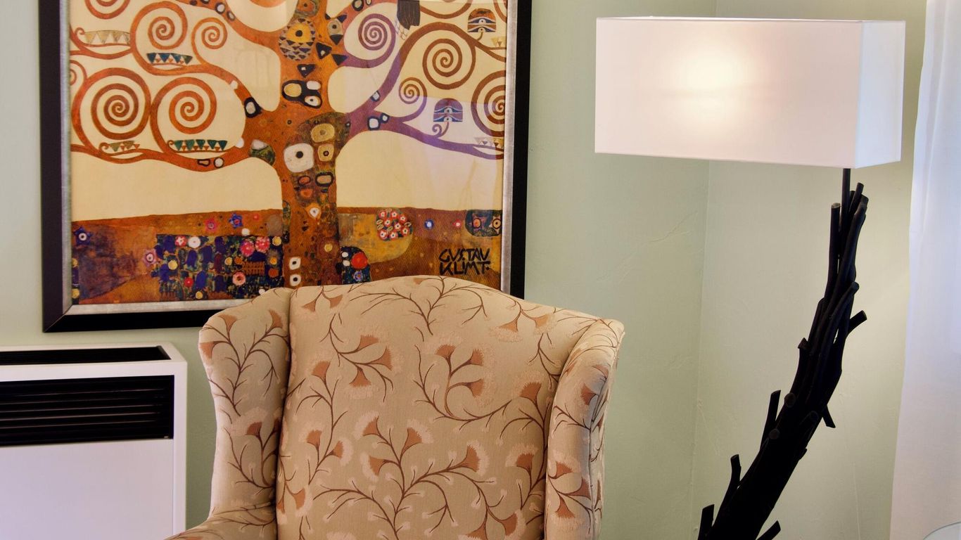 Yosemite Bug Rustic Mountain Resort