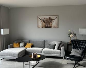 Luxus-ferienhaus Direkt am Wasser - Stavoren - Living room