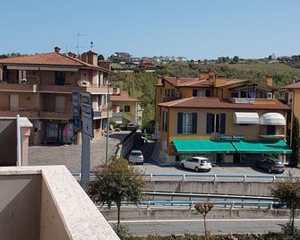 Hotel Dogana - Serravalle