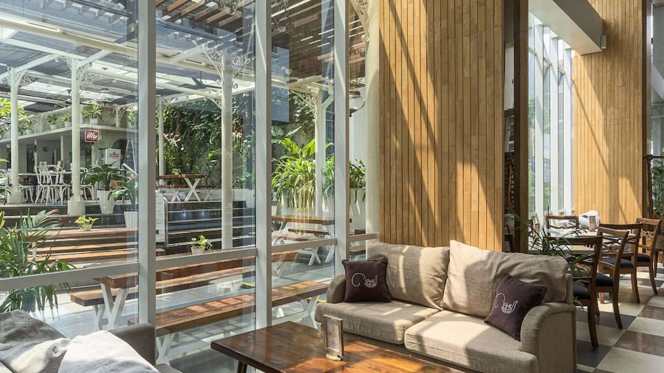 THE 1O1 Yogyakarta Tugu