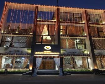 Hotel Anand Renaissance - Ferozepore - Building