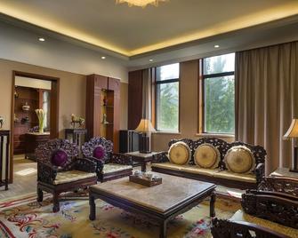 Grand Mercure Xian on Renmin Square - Xi'an - Living room