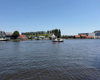 Boetiek hotel Parel aan de Zaan near Zaanse Schans and Amsterdam - Вормервер - Вигляд зовні