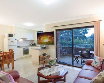 Apollo Unit 8 1st Floor - Narooma - Wohnzimmer