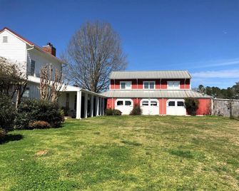 The Farmhouse Inn - Madison - Gebouw