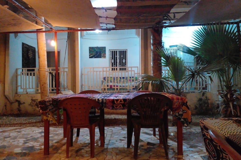 بيت ضيافة لو تريسكل أوبيرج - Nouakchott - شرفة مرصوفة