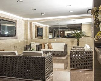 JP Palace Hotel - Franca - Lobby