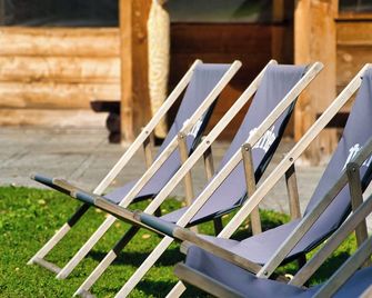 Hotel Muszyna - Muszyna - Patio