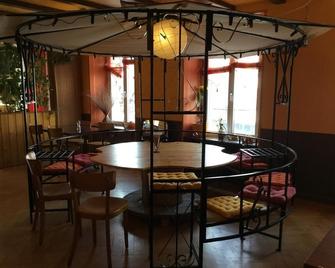 Chambres d'Hotes Le Passiflore - Les Brenets - Comedor