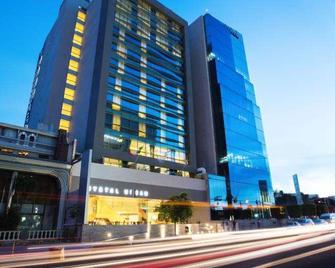 Krystal Urban Guadalajara - Guadalajara - Edificio