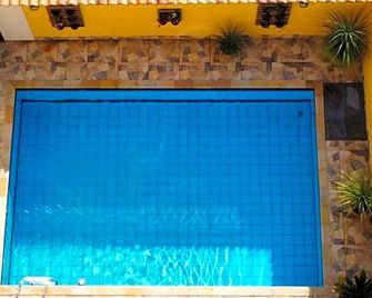 Pousada Alejandro - Cunha - Pool