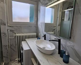 Maison Spacieuse et Confortable - Parking Gratuit - 昂古萊姆