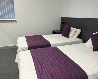 Commercial Hotel - Standard Twin Room - Middlesbrough