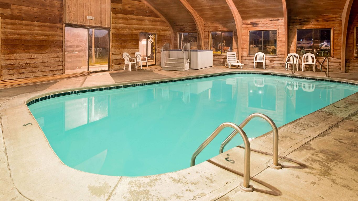 Super 8 by Wyndham Metropolis