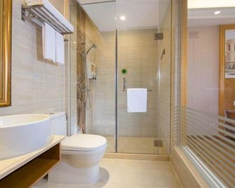 Vienna Classic Hotel Shenzhen Baoneng City Plaza - Shenzhen - Bathroom