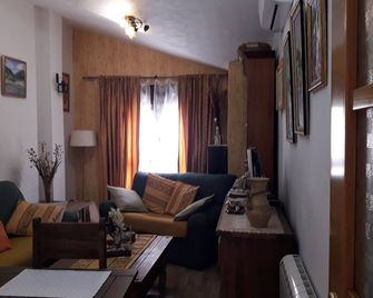 Dawn its ideal place to connect with nature. - ثينيس دي لا فيغا - غرفة معيشة