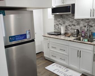 Avocado Executive Suite 2 - Winnipeg - Cocina