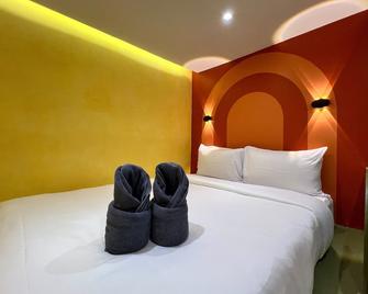 The Sierra Hostel Phuket - Sakhu - Bedroom