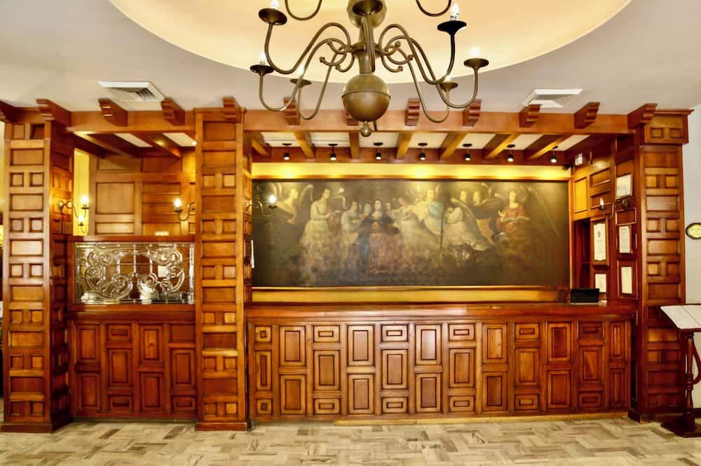 Hotel de Mendoza thumbnail 2