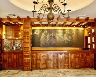 Hotel de Mendoza - Guadalajara - Recepción
