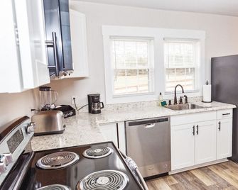 Newly Renovated Salem Road Ranch - Lincolnton - Keuken
