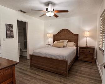 Perfect lodging in Lake Placid - Lake Placid - Bedroom