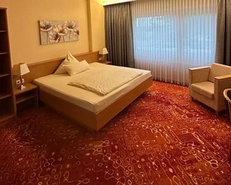 Hotel Restaurant Fischer - Remscheid - Slaapkamer