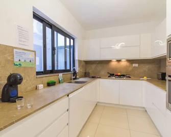 Villa Swieqi with shared rooms 3 - Swieqi - Cocina