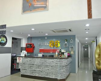 Hotel 88 - Chukai - Front desk