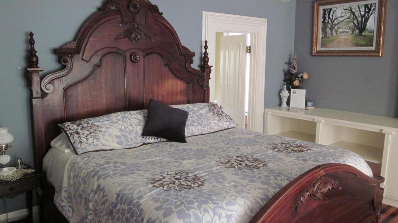 Baer House Inn