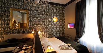 De La Pace, Sure Hotel Collection by Best Western - Florenz - Schlafzimmer
